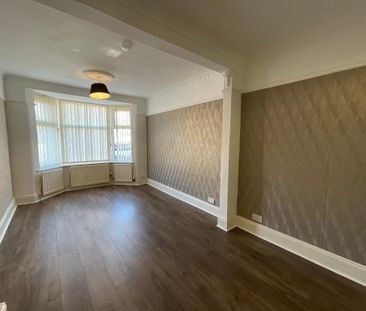 15 Hesketh Road, Belfast, BT14 7JU - Photo 2