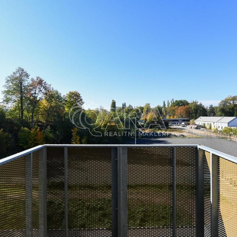 Pronájem bytu 1+kk 32 m2 - Фото 1