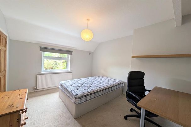 4 bedroom semi-detached house to rent - Photo 1