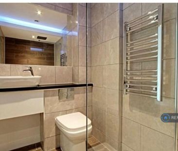 2 bedroom flat to rent - Photo 6