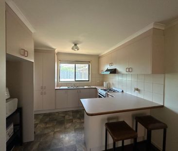 Neat & Tidy Unit! - Photo 5