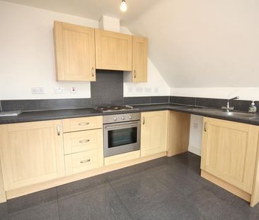 2 bedroom apartment to rent - Photo 4