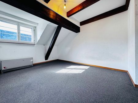5.5-Zimmer-Wohnung mit Balkon und Gartenmitbenützung - einfacher Ausbaustandard - Photo 5