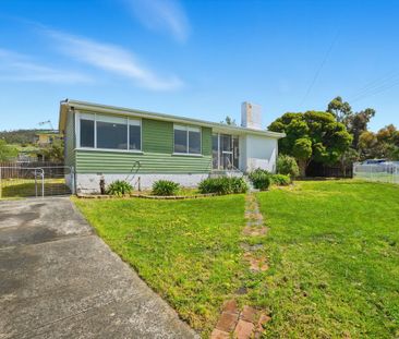 Three Bedroom Family Home - Photo 5