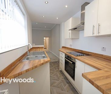 2 bedroom terraced house to rent - Photo 6
