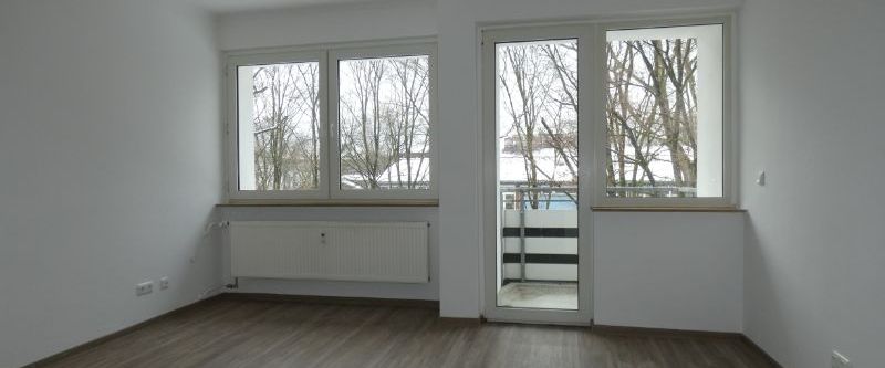 *** Moderne 3-Zimmer-Wohnung mit Balkon in Wanheimerort *** - Foto 1