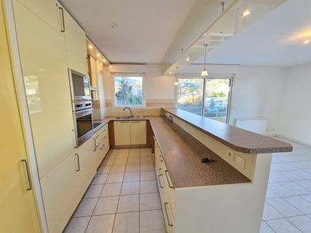 Location Appartement 3 pièces 66m² VENCE 06140 - Photo 5