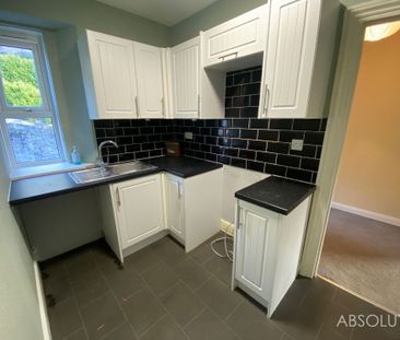 1 bed flat to rent in Bolton Street, Brixham, TQ5 - Photo 1