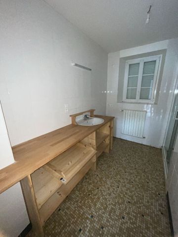 Location maison 4 pièces, 89.13m², Genillé - Photo 5