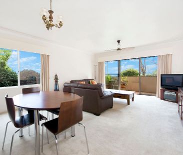 Spacious Sunny Apartment - Photo 3