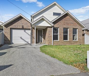 606 Doveton St N, Soldiers Hill, Vic 3350 - Photo 4