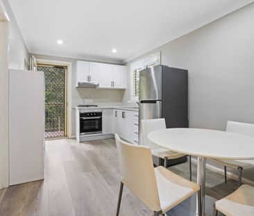 5A Knight Place, Castle Hill - Photo 2