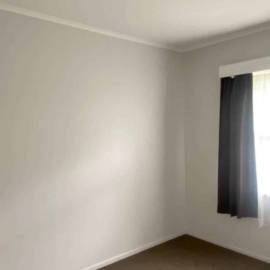 Two Bedroom Unit in Papatoetoe - Photo 1