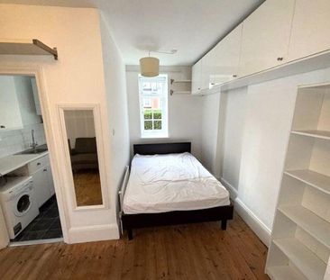 Studio to rent - Photo 3