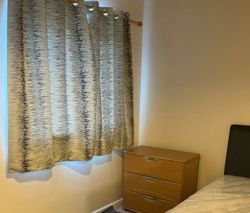 Yew Tree Road, Fallowfield, Manchester, M14 - Photo 3