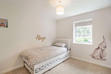 5 bedroom detached house to rent - Photo 5