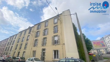 APPT T1 BIS MEUBLE AVEC JARDIN - Photo 2