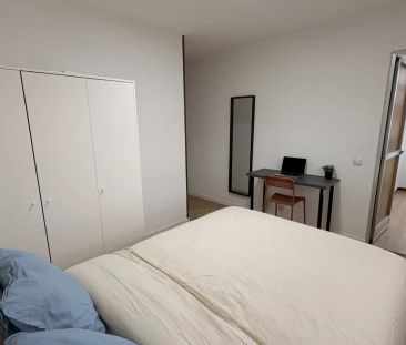 Room in a shared 5-bedroom apartment for rent in Orcasitas - Foto 4