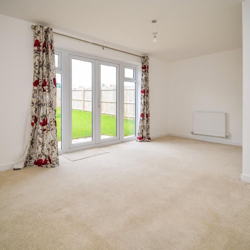 Timperley Close, Wakefield - Photo 1