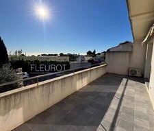 Location Appartement 3 pièces 61m² LA CIOTAT 13600 - Photo 4