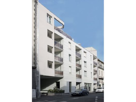 Appartement - 1 pièce - Jaude/Banque de France - Photo 1