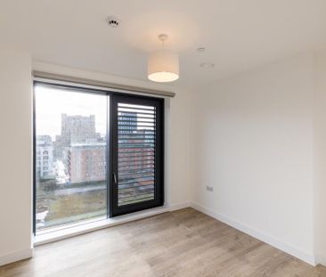 2 bedroom flat to rent - Photo 4