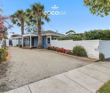 Modern Family Comfort in a Prime Cheltenham Location - Photo 1