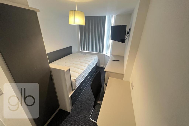 5 bedroom terraced house to rent - Photo 1