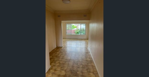 Spacious Home - Photo 1