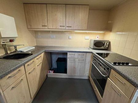 St Mary & John Parish, City Centre, WV2 - Photo 4