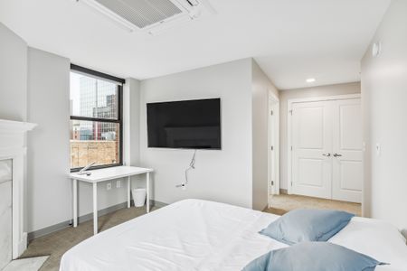Master Room & Ensuite Bath - Lisgar Apartments - Photo 5