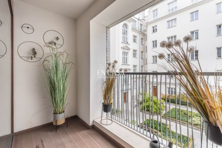 Elegancki 3-pokojowy apartament w sercu Warszawy - Zdjęcie 2