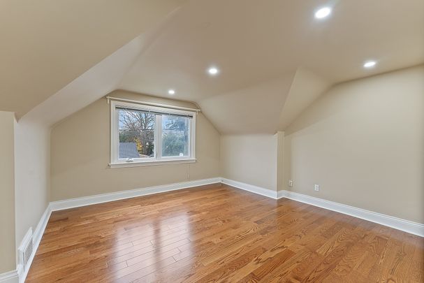 For Lease - 2 Great Oak Drive, Toronto, Ontario - Photo 1