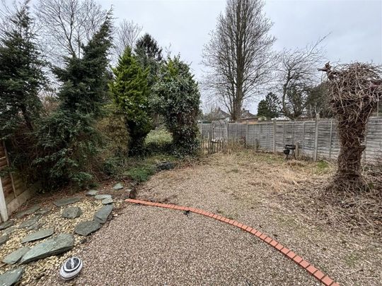 Shared House, Highwood Avenue, Solihull - Photo 1