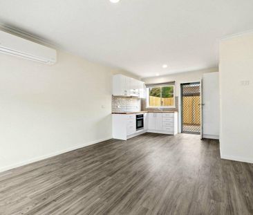 SPACIOUS ONE BEDROOM UNIT - Photo 4