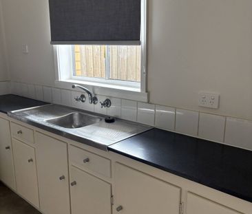 FULLY RENOVATED 1 BEDROOM UNIT - Photo 6