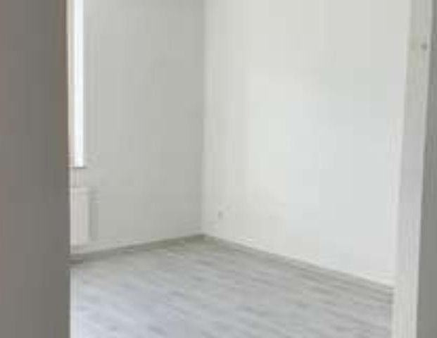 Schöne 3,5 -Zimmer-Wohnung zur Miete in Ichenhausen - Photo 1