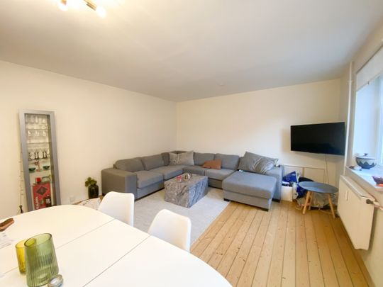 Stor 2-værelses lejlighed i øgadekvarteret - Foto 1