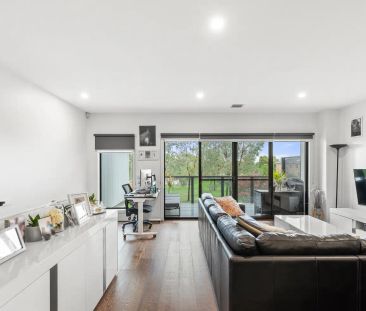 4 Flagship Way, Point Cook VIC 3030 - Photo 6