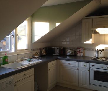 1 Bed Flat, Dover Close, NW2 - Photo 2