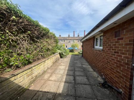 2 bedroom bungalow to rent - Photo 5