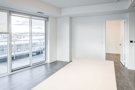 For Lease - 333 Sunseeker Avenue Unit# 323, Innisfil, Ontario - Photo 2