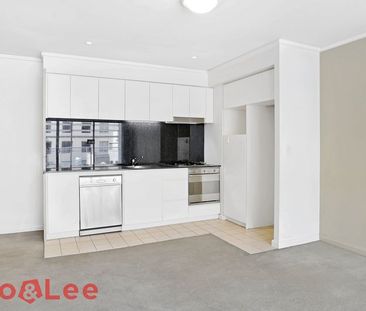 Spacious One Bedroom + Study Apartment in Prime Ultimo Location - Photo 3