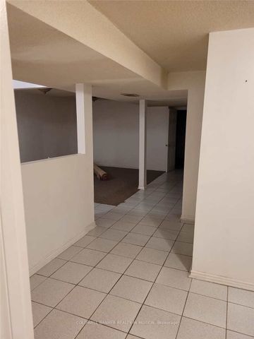 For Lease - 13 Pennsylvania Avenue, Brampton, Ontario - Photo 2