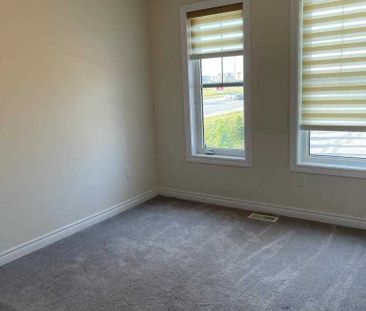 For Lease - 90 Lanark Circle, Brampton, Ontario - Photo 5