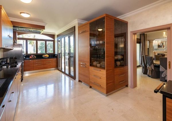 Luxury Villa for rent in Marbella Del Este, Andalusia