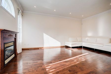 For Lease - 22 Alfred Paterson Drive Unit# Main/2nd, Markham, Ontario - Photo 3