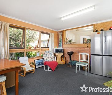 14 Orloff Court, Burwood East VIC 3151 - Photo 2