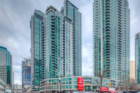For Lease - 16 Yonge Street Unit# 511, Toronto, Ontario - Photo 3