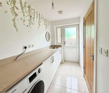 Kentwood Hill, Tilehurst, Reading, Berkshire, RG31 - Photo 6